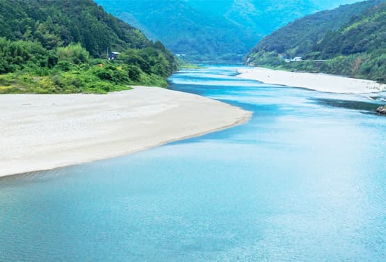 探索四國~仁淀川水晶獨木舟.金刀比羅宮.高知城.道後溫泉五日