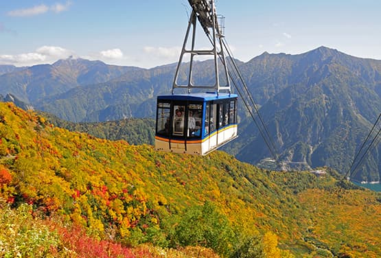 魅立秋紅~黑部立山、最美火山湖、上高地、合掌村．雙溫泉六日