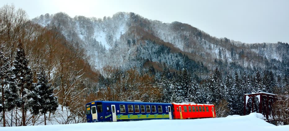 東北饗宴三湯泡湯趣～藏王連峰.最上川遊船.採果．銀山溫泉五日